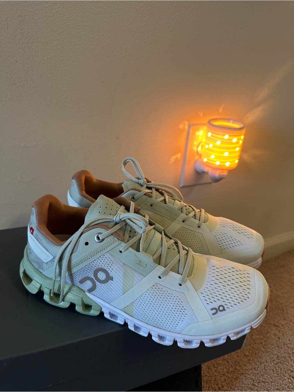 On Cloudflow Women’s White with Tan Accents. Size 8